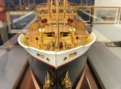 Collactables Builder's Model Sold For £8000