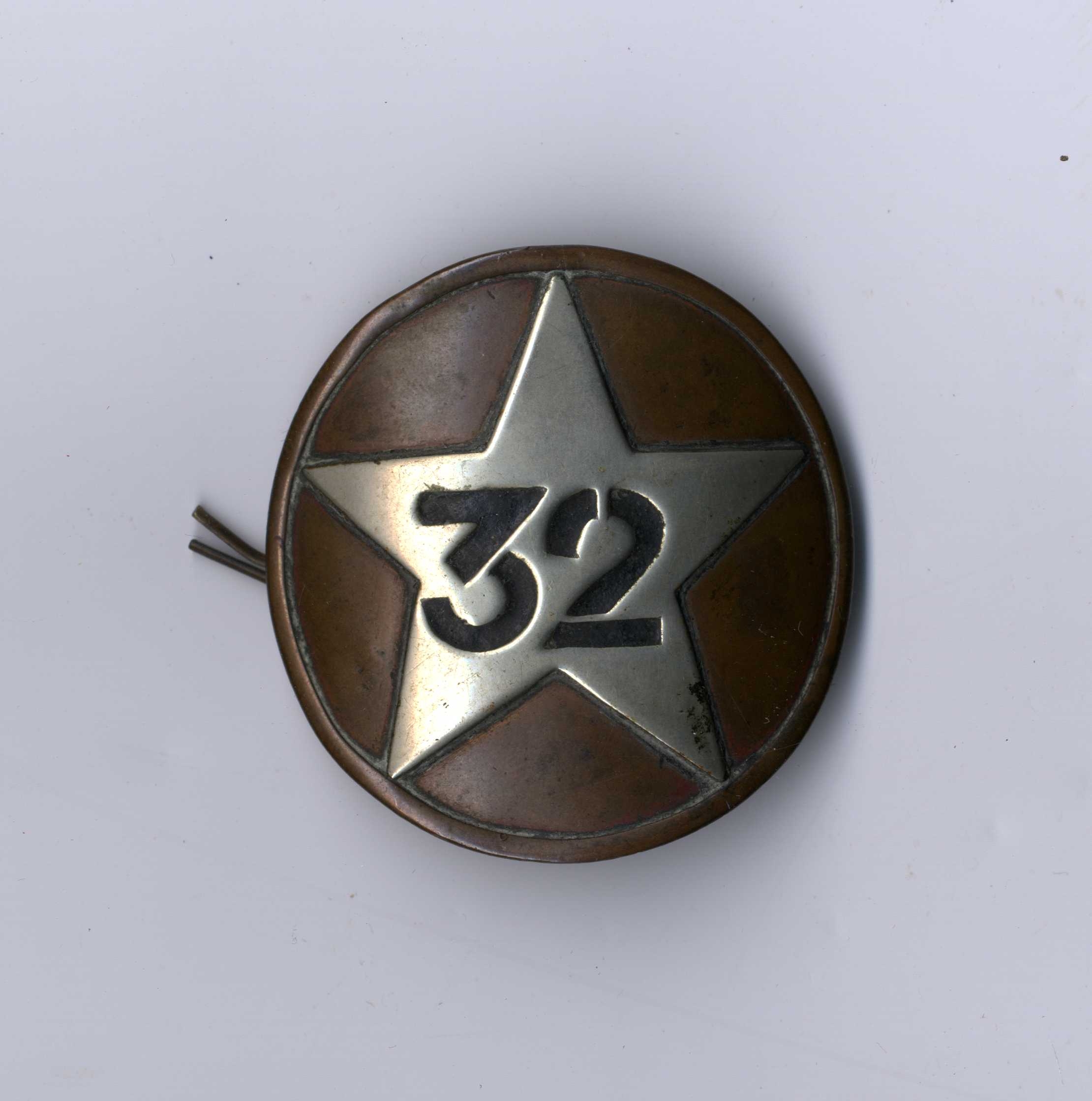 Titanic Rare Third Class Stewqards Badge Sold For £50000