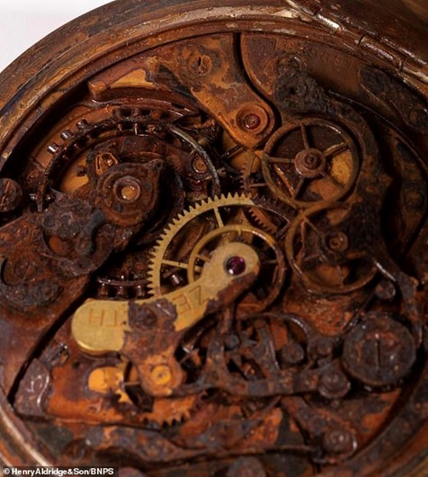 Titanic Watch 4 Rusty